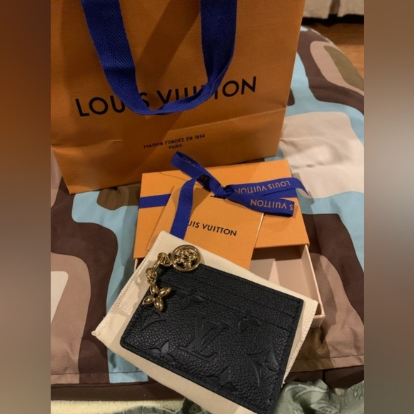 Louis Vuitton Accessories - Louis Vuitton Black Monogram Empreinte Card Holder with Gold Charm